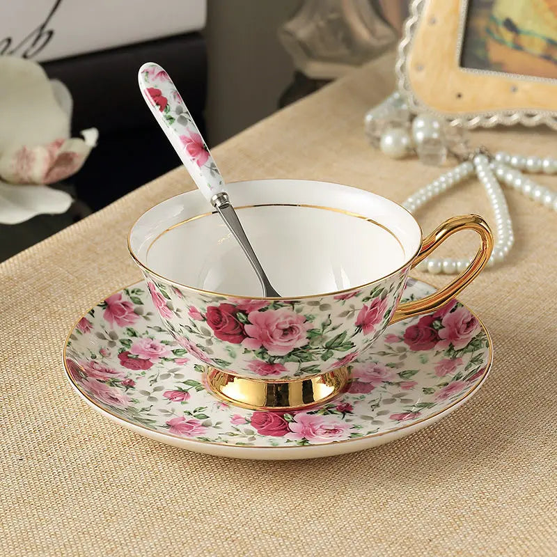 Europe Bone China Coffee Cup Saucer Spoon Set 200Ml Luxury Ceramic Mug Top-Grade Porcelain Tea Cup Cafe Teaware Party Drinkware